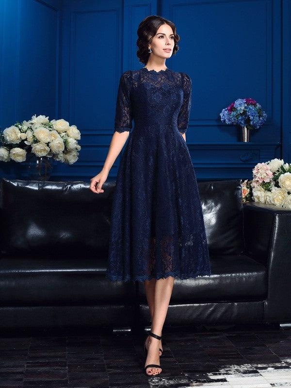 Robes de mère de la mariée courtes en dentelle à manches 1/2 et à bijoux